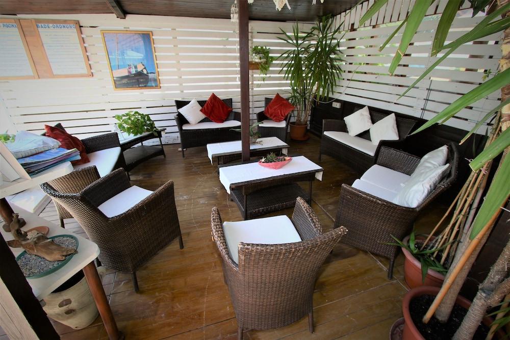Hotel De Amicis Riccione Exteriör bild