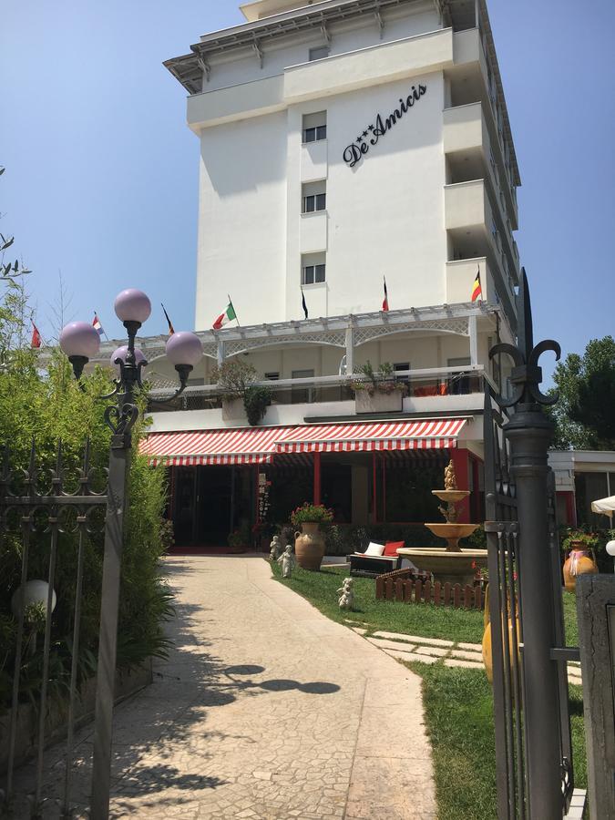 Hotel De Amicis Riccione Exteriör bild