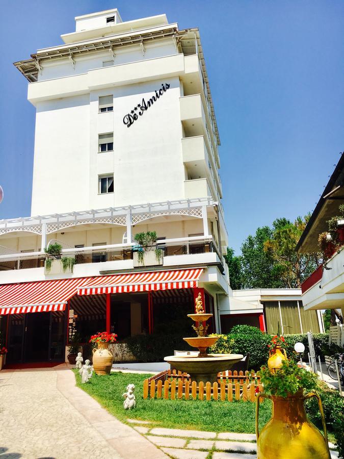 Hotel De Amicis Riccione Exteriör bild